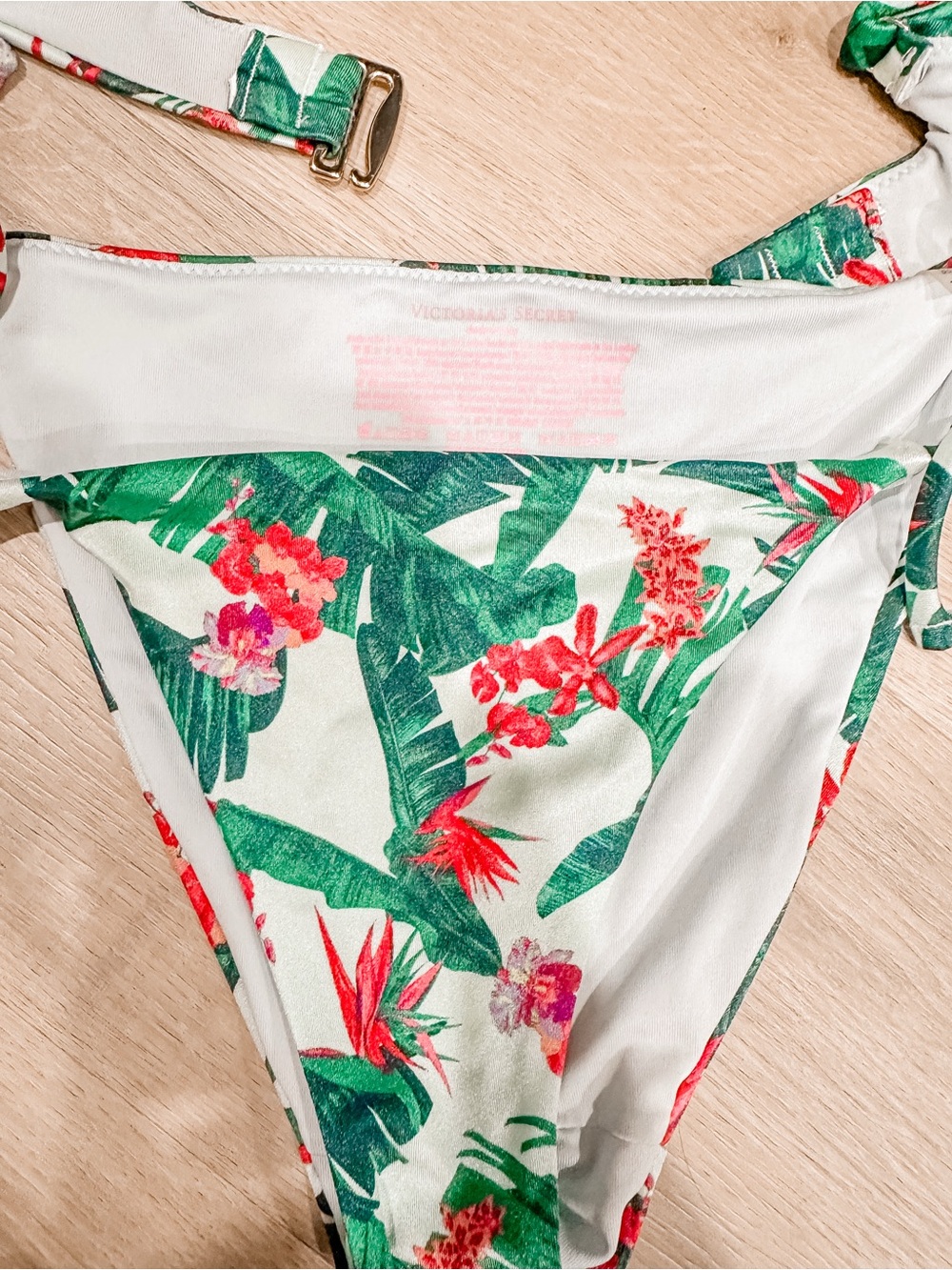 X3 Victoria Secret + Ron Jon Swim suits bikinis - Picture 4 of 7